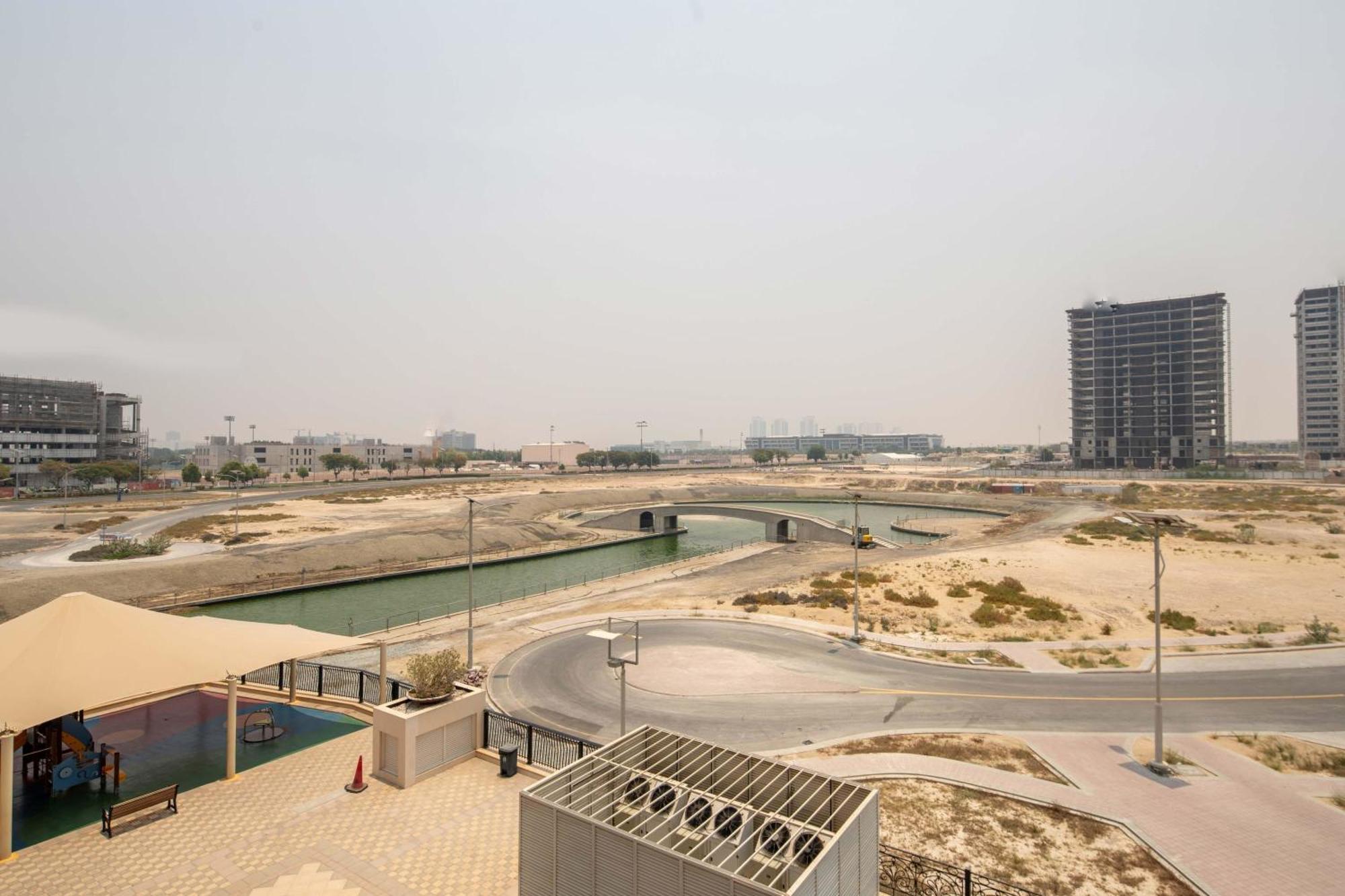 Frank Porter - Canal Residence Dubai Buitenkant foto
